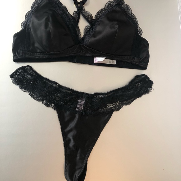 Black silk and lace bra / lingerie - Picture 7 of 7